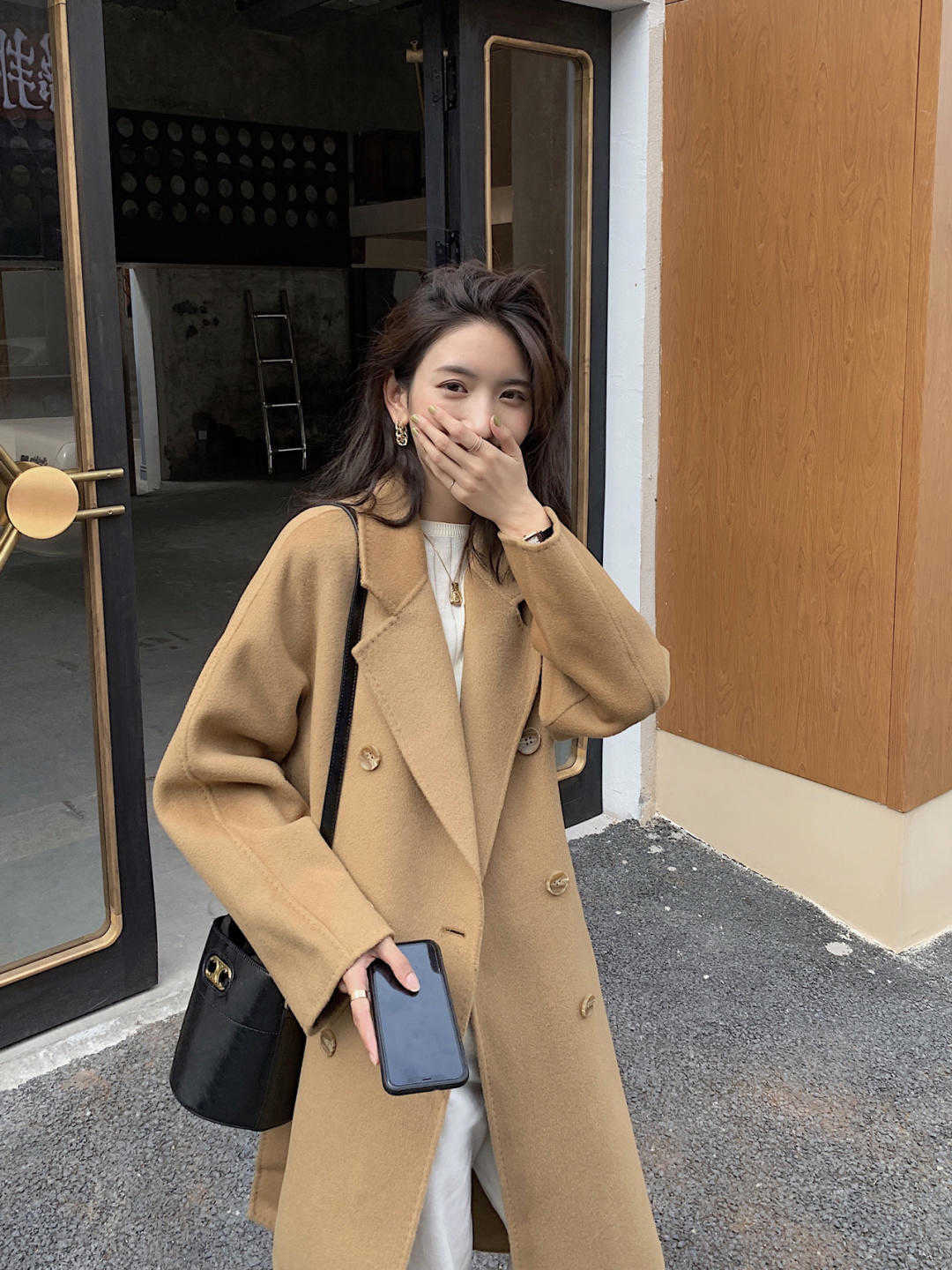 配饰|降温后,如何穿搭保暖,这几个技巧更有用,照着穿有气质