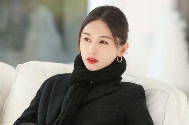 黄奕相亲问女儿意见、王琳恋爱不超7月：婚史不是女星难再婚原因