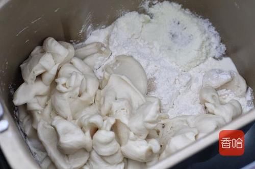 面包店最常见的面包自己做，真材实料吃得放心，食材做法都简单