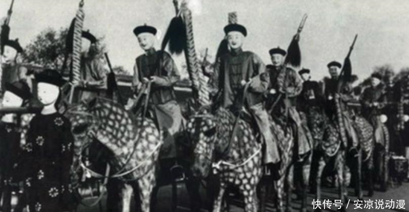 德国人|德国人拍摄的慈禧出殡照：场面十分浩大，图3轿夫竟面带笑容