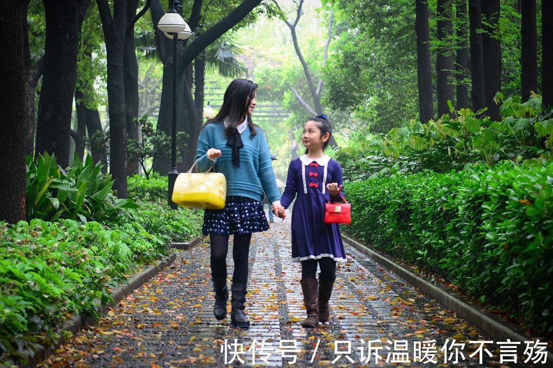 妈妈|女儿如果喜欢偷偷“夹腿”,妈妈的做法很关键,会影响女儿的一生