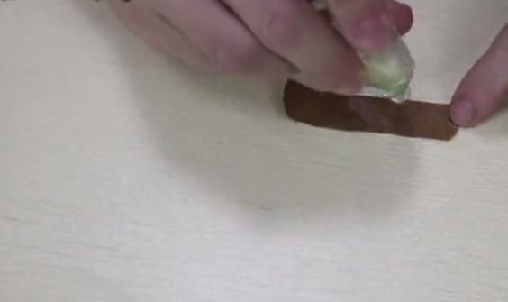 创口贴|晚上在门上贴1个创口贴，到底有什么神奇妙用？结果人人都贴了！