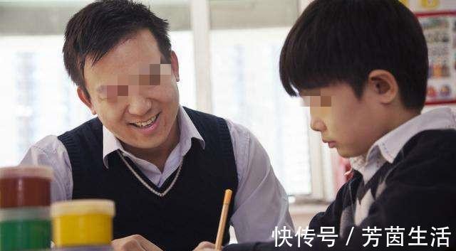 儿子|爸爸晒儿子独自在家写作业状态,画面过于真实,网友同款孩子