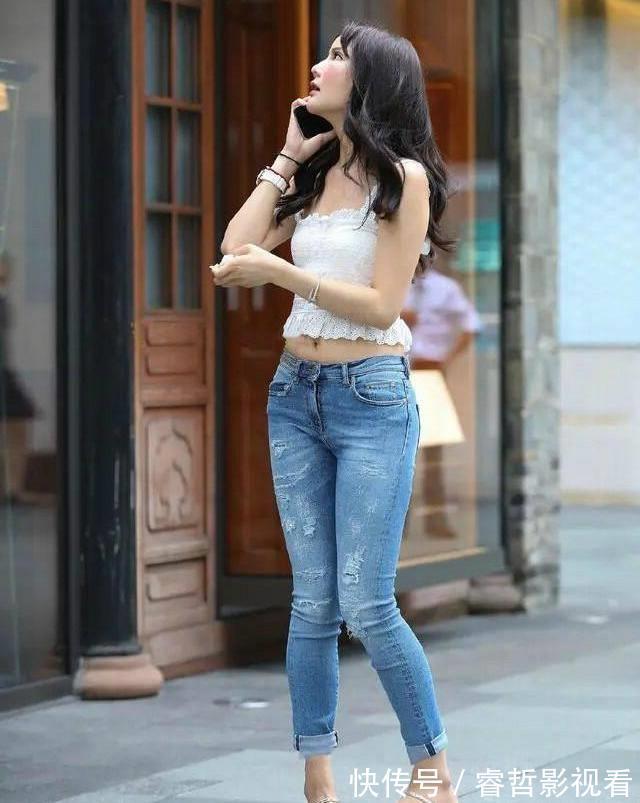 高跟鞋 牛仔裤是一年四季的“常青树”,时尚而显瘦,哪有那么多