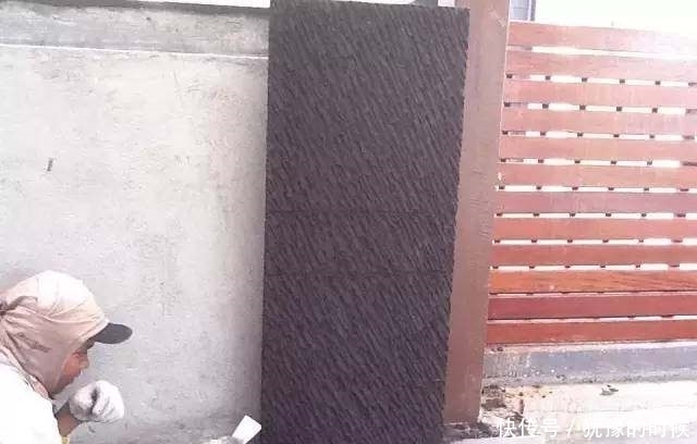 鱼缸和池还可以这样结合?只能说很有想法,有钱我也搞一个!