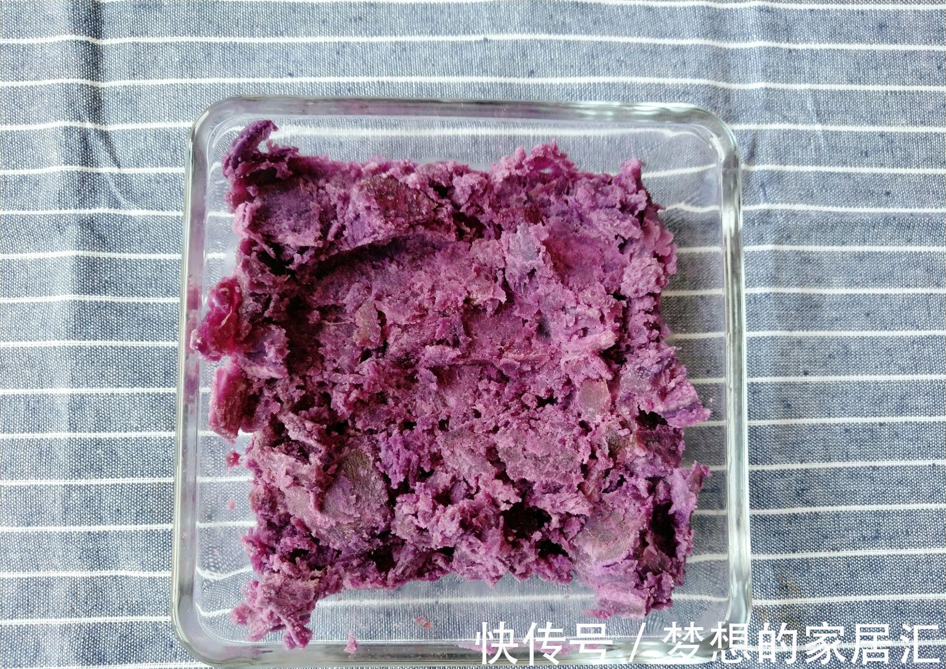 紫薯泥|香甜软糯的紫薯饼，颜值高味道好，咬一口就爱上的味道