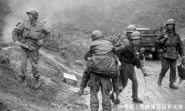 美军上将|细节决定成败!李奇微上朝,在餐厅见到餐具和桌布后预知美军的失败