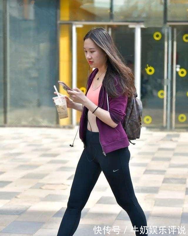 百搭 时髦百搭的瑜伽裤穿搭上身很自然,展示真我的风采,活泼俏皮!