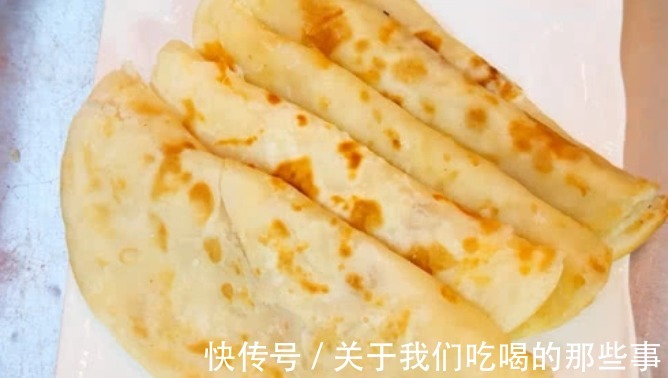 做烙饼时别用冷水和面，学会2个技巧，烙饼柔软筋道，放凉也不硬