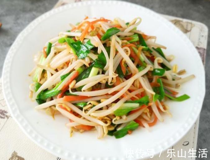此物|韭菜和此物一起炒,每天炒一盘,改善视力,排出毒素,越吃越瘦