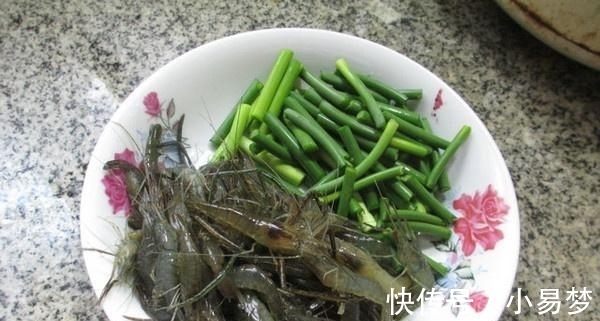 烧锅|河虾和它是绝配,比牛奶补钙,比鱼肉营养,儿子常吃个子高学习好