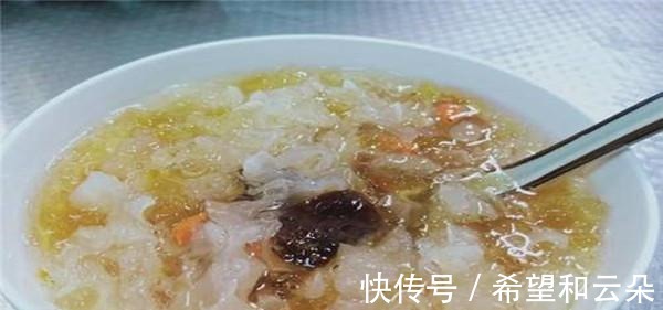 桃胶|皮肤蜡黄怎么改善变白,需要吃些什么吗!