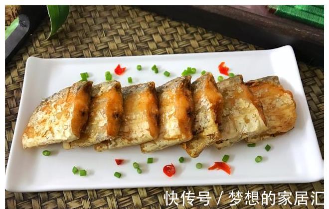 炸带鱼|在家炸带鱼时，别直接下油锅炸，多加2步，带鱼酥香入味不粘锅