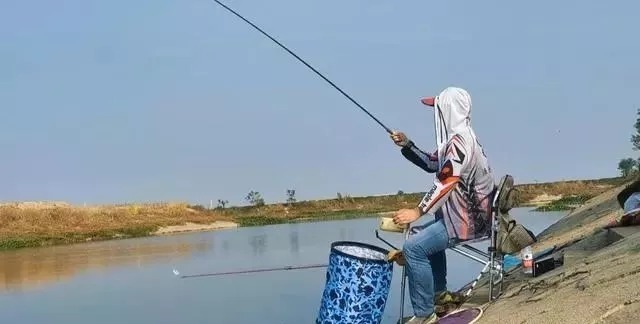 立冬后鱼口变轻如何破?不用调整技巧,使用这一物大鱼疯狂聚集!