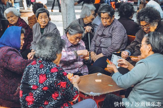 建筑|鼓浪屿商业化气息浓重，文艺清新范已沦为装饰，还值得去吗