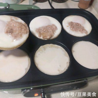 摩飞锅复刻路边摊美食～鸡蛋肉汉堡