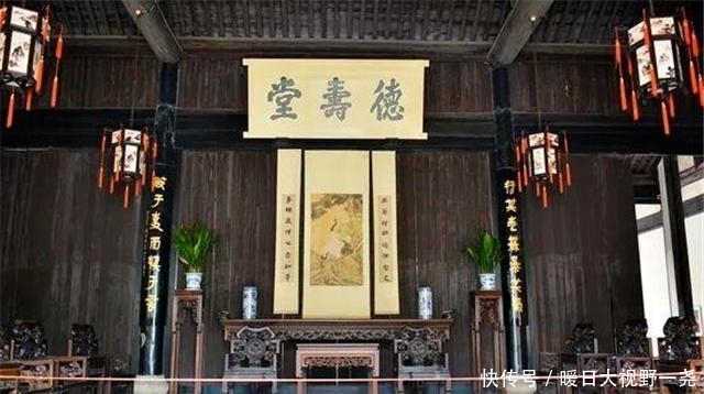 鲁迅|鲁迅为何说:穷人的穷是真的,富人的穷,扫扫地缝还能吃三年