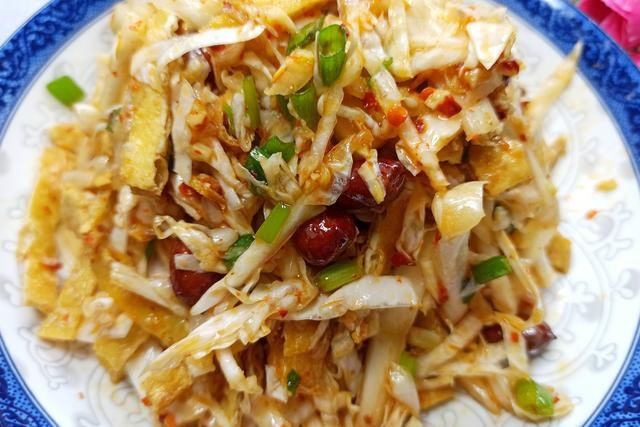 红椒|面馆生意火爆，全凭这5款免费小菜，清口又解腻，掌握方法你也行