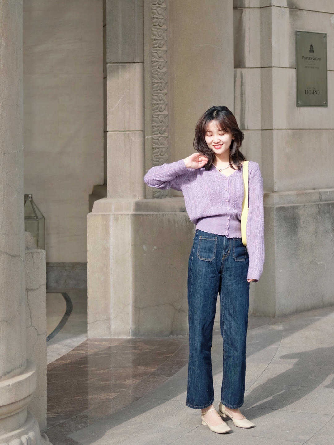 v领|被这些时尚惊艳了！最简单的针织衫，搭配出高级感，简约优雅