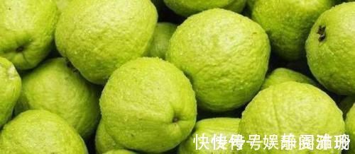 茼蒿|女性有子宫肌瘤不用怕,日常多吃3种食物,活血化瘀还能消肌瘤