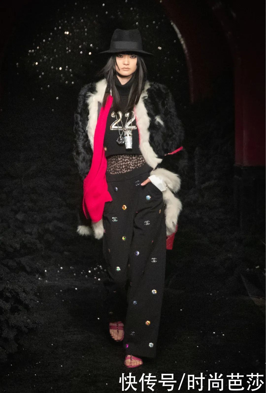 CHANEL的感性世界里，藏有柔情万千