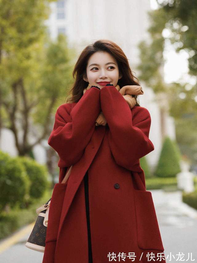 颜色 秋冬买衣服，除了黑白灰，这3个颜色也很流行，高级又时髦