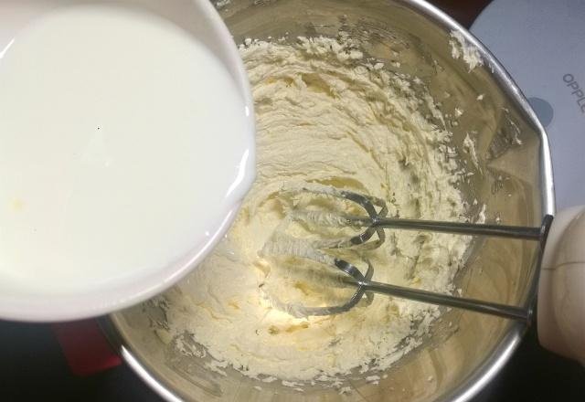 这曲奇香酥可口人人爱吃,自己做很简单,跟我做,百分百成功