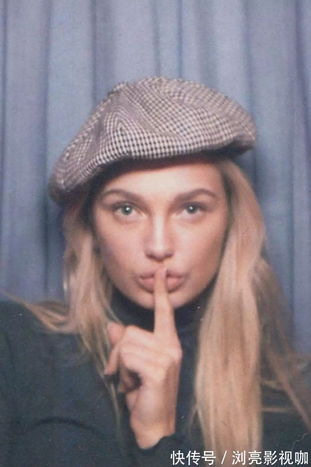 格纹贝雷帽 贝雷帽是小脸专属不,脸大的女生戴照样时髦,秋冬让你美上天