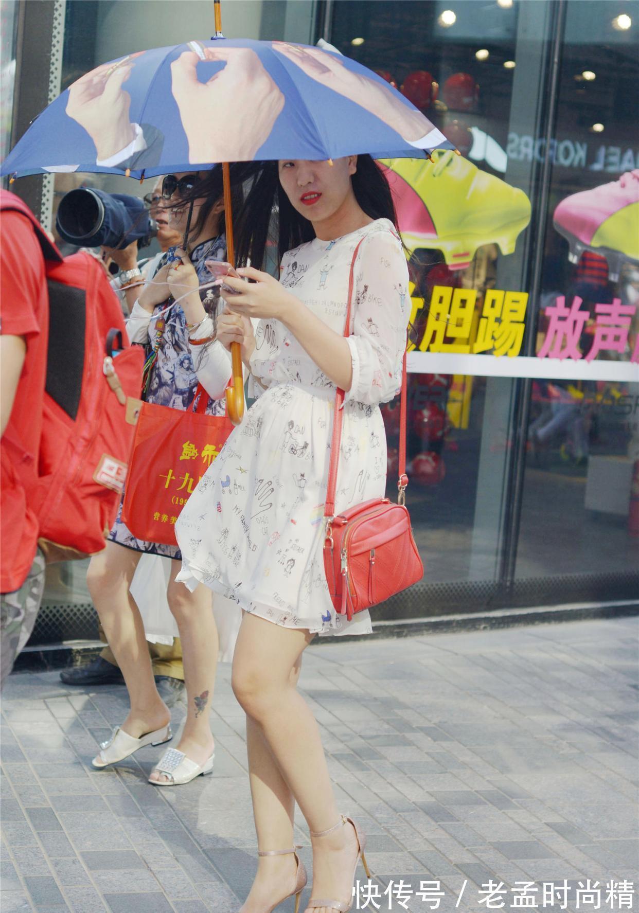 单肩包|一字带细高跟凉鞋,最简单的一款高跟鞋,也是不挑身材的高跟鞋