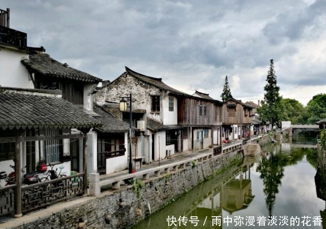 古镇|四川最完整的古镇，传统集市千年不变，被誉为“最后的川西坝子”