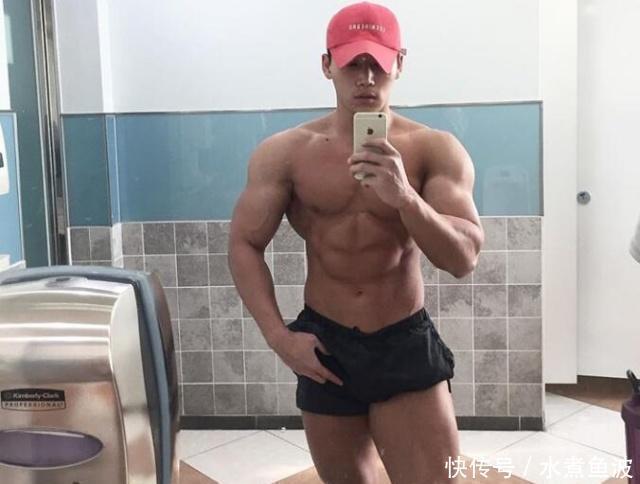 韩国|韩国小哥秀肌肉,又帅又有男人味,实力可以