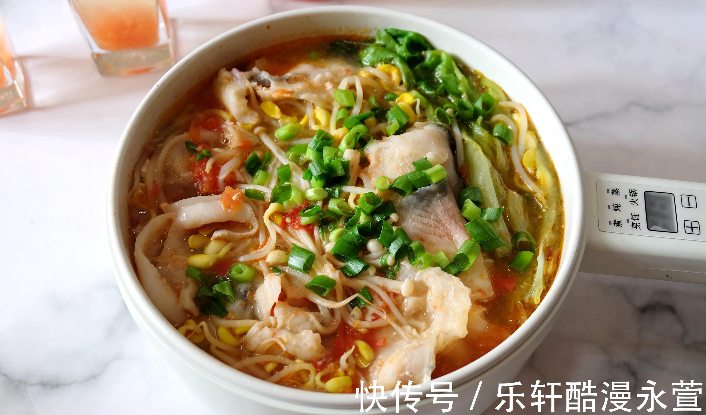 西柚|晒晒我家的午饭吧,两个菜,一个主食,一壶水果茶,营养健康好吃