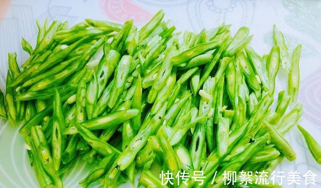 五花肉|建议老年人如果不差钱尽量多吃这种食物,腿脚有劲,身体硬朗!