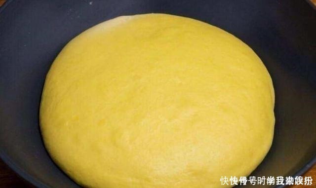 吃饺子|早餐,吃饺子面条不如吃它,香软蓬松又简单,比蛋糕还好吃,真香