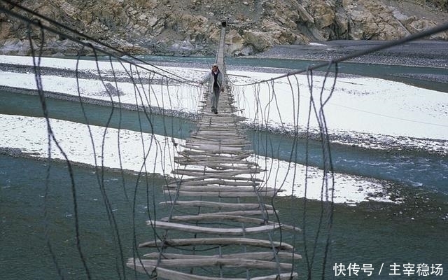 地球上最恐怖的“悬桥”大盘点，只看着都让人心惊肉跳！