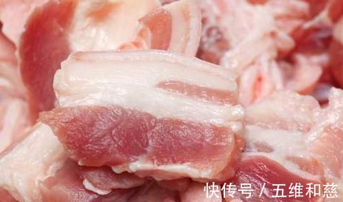 五花肉铺|粉蒸肉别直接蒸,40年老师傅教你2招,香嫩入味,不夹生不油腻