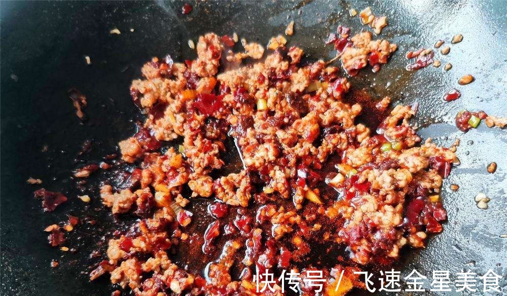 做麻婆豆腐,豆腐焯水就错了,正确做法在这里,豆腐入味又好吃!