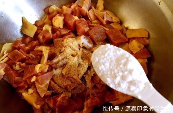 继老干妈之后,又有一种中国美食在国外爆火,老外根本停不下来