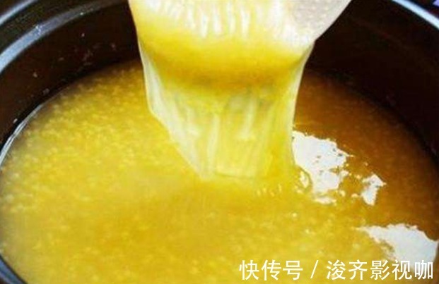 米油|小米粥,冷水下米还是水开下米很多人错,难怪不黏不香,没米油