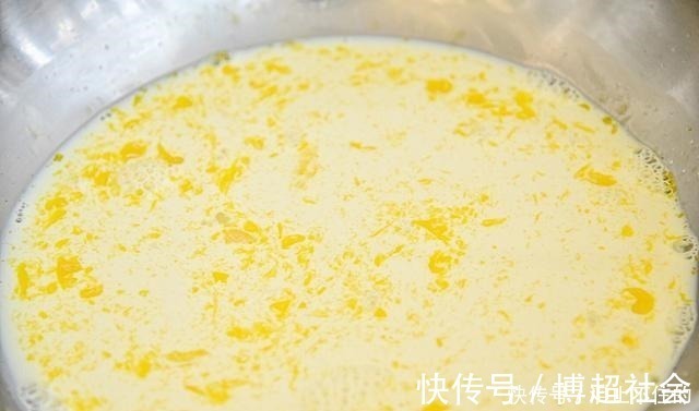 牛奶别再直接喝了，教你新吃法，好吃还软嫩香甜，孩子最爱吃