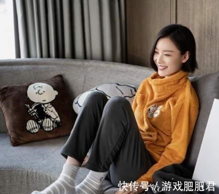 紧身牛仔裤 如今“露脚踝”已经过时了!这才是秋冬正确的穿搭方式,时髦保暖!