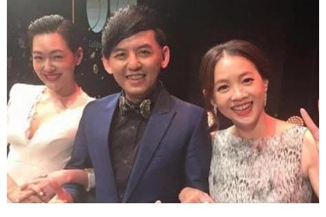 小S新节目邀请黄子佼,重提“旧情”让网友反感,有炒冷饭的嫌疑