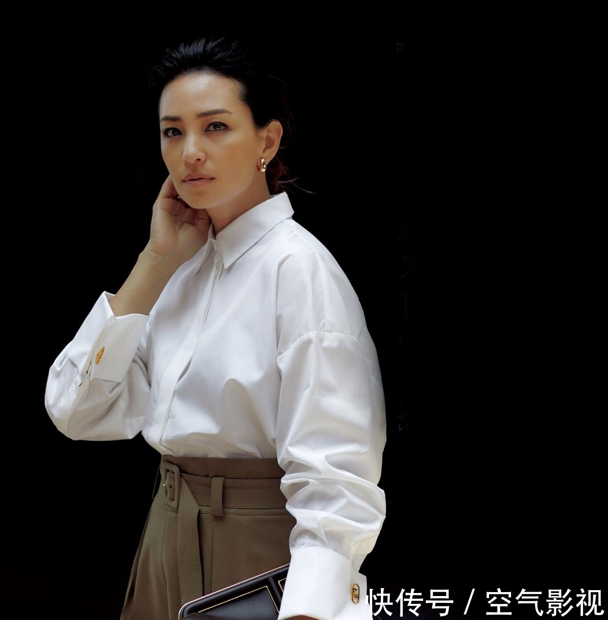 配饰|入秋穿搭如何惊艳四座?快快换上“衬衫”,3个穿搭心机秒成高手