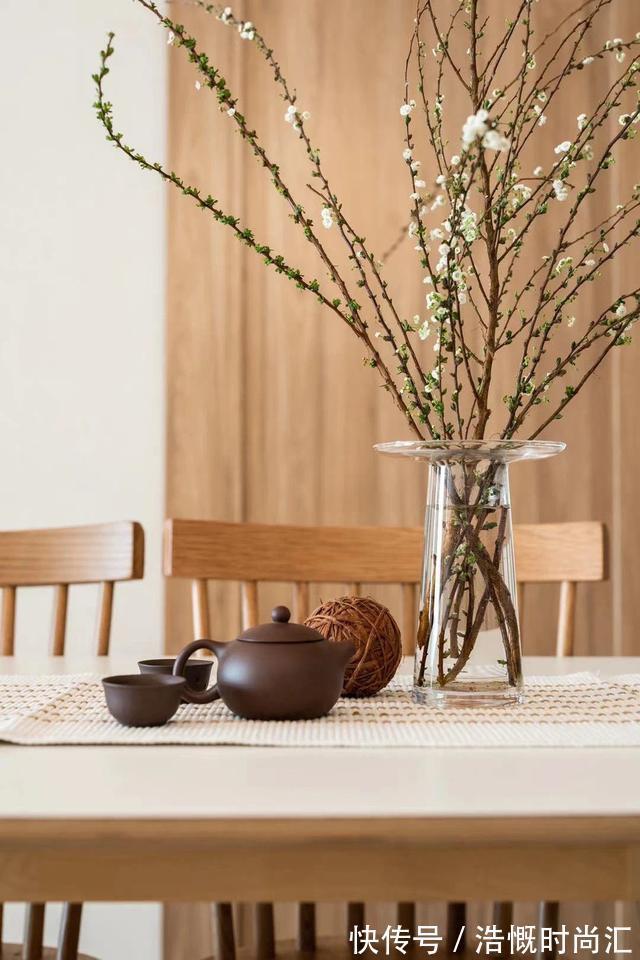 玄关|60㎡,小而温馨!不造型、不做背景墙,简单耐看很满意