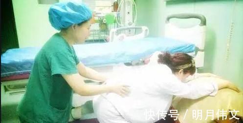 分娩|孕妈生娃姿势千百种,“横躺站跪”超乎想象涨知识,孕妈适合哪个