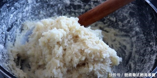 教你正宗的炸油糕做法,最详细炸油糕配方,外酥里软,比买的好吃