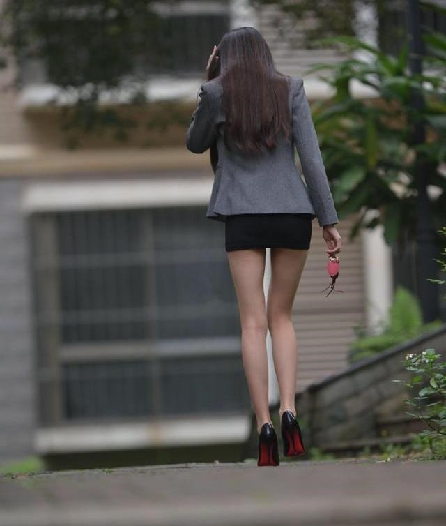 高跟鞋 套装与高跟鞋完美搭配,穿搭时尚,白领真的很美!