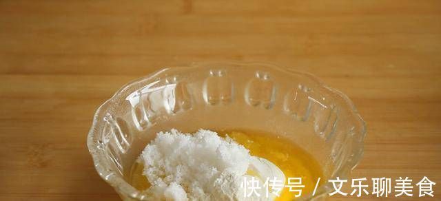 不用烤箱，只需牛奶和面粉，在家也能吃到酥到掉渣的火烧了