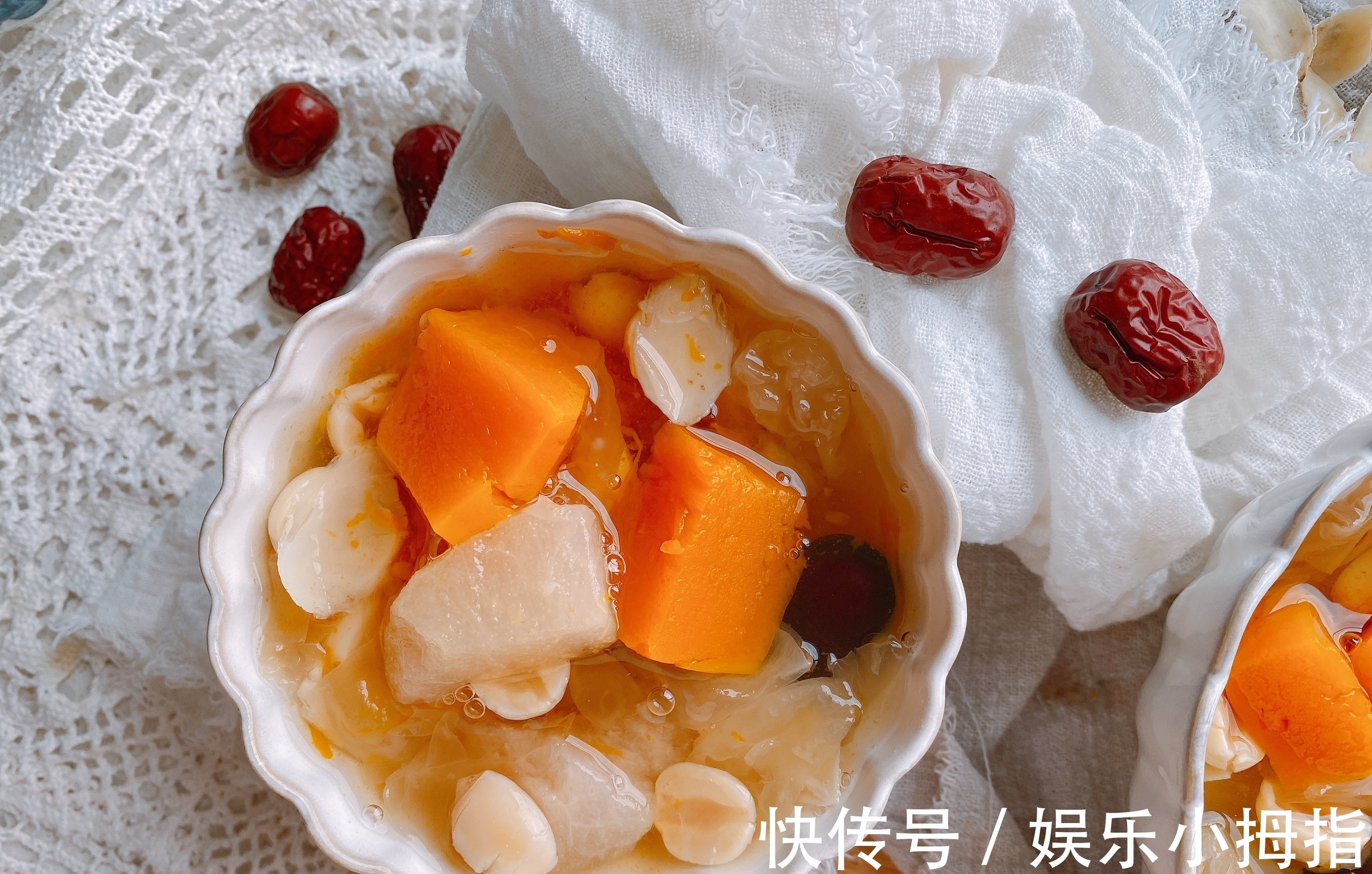 莲子芯|入秋后天气干燥,试试“4白1黄”的甜汤,止咳润肺,跟秋燥说拜拜