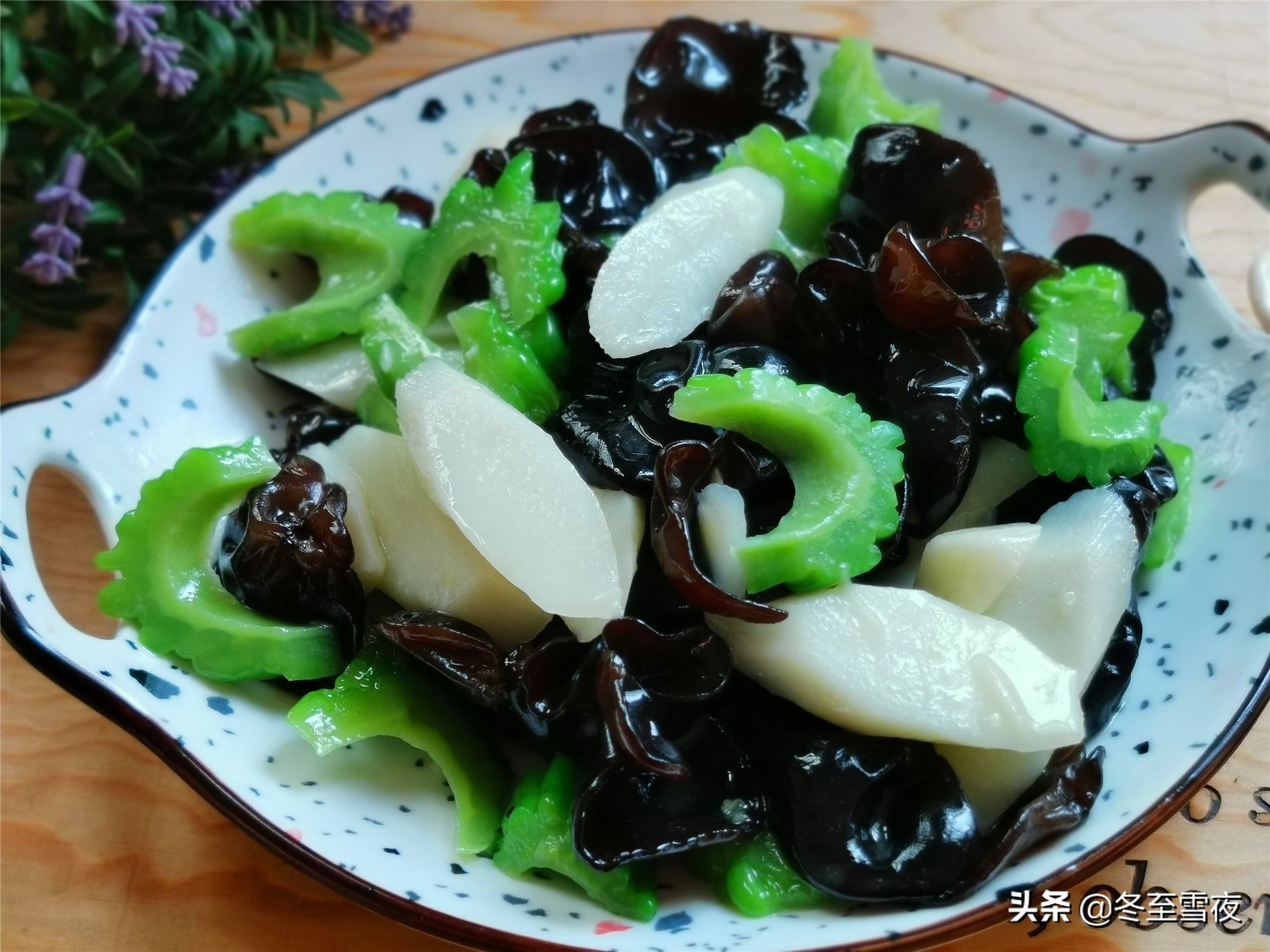 黑木耳|中秋节家宴，推荐一道素菜小炒，清淡可口味美，解腻不上火